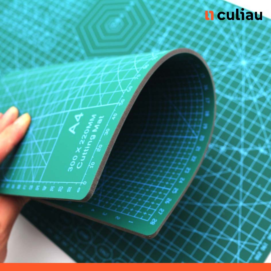 Tapis de coupe de PVC, avec échelle, pour le travail manuel fin de bureau  en cuir artisanat couture bricolage planche à découper 6x6 cm d´Usine  de Chine en gros en ligne 